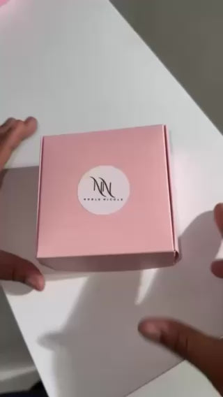 Load video: noble nicole goodies box